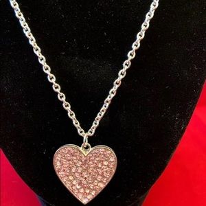 🔴 Pink heart pendant chain necklace
